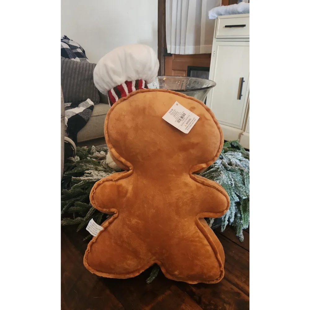 Unbranded gingerbread baker